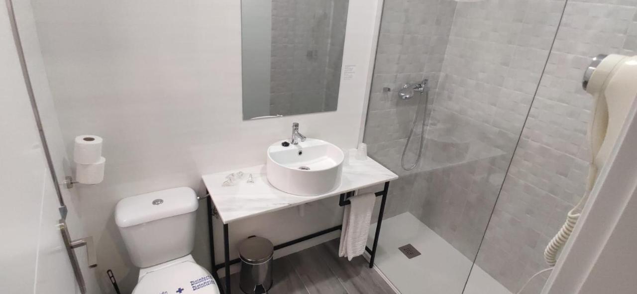 Rooms Los Montes Гранада Екстериор снимка