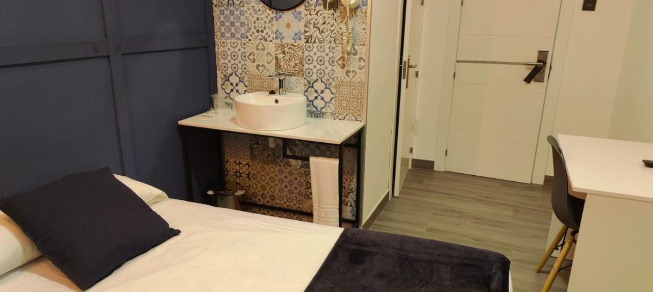 Rooms Los Montes Гранада Екстериор снимка