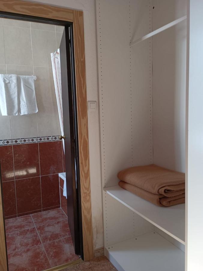 Rooms Los Montes Гранада Екстериор снимка