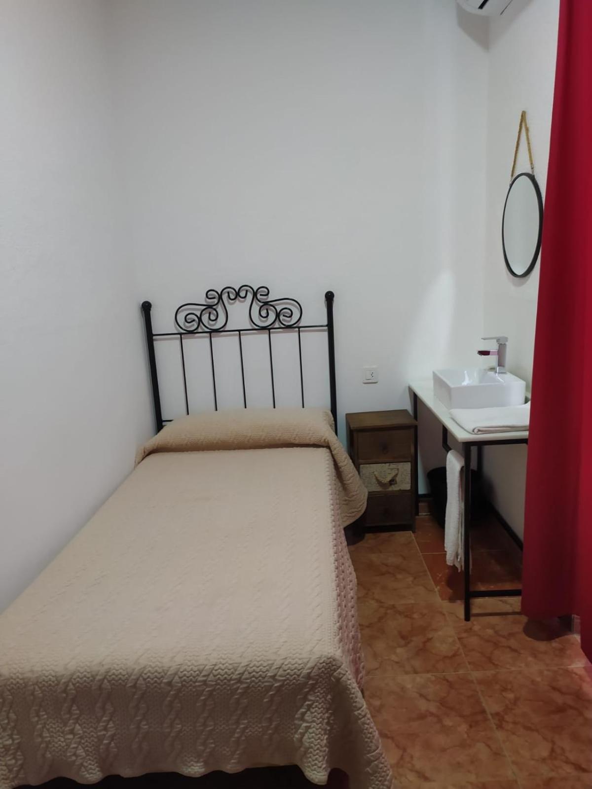 Rooms Los Montes Гранада Екстериор снимка