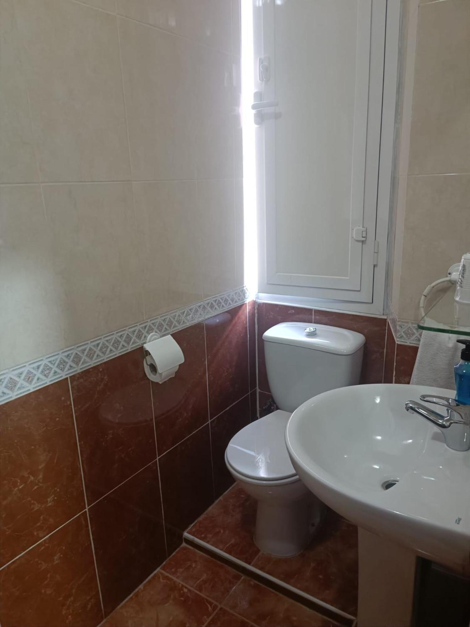 Rooms Los Montes Гранада Екстериор снимка