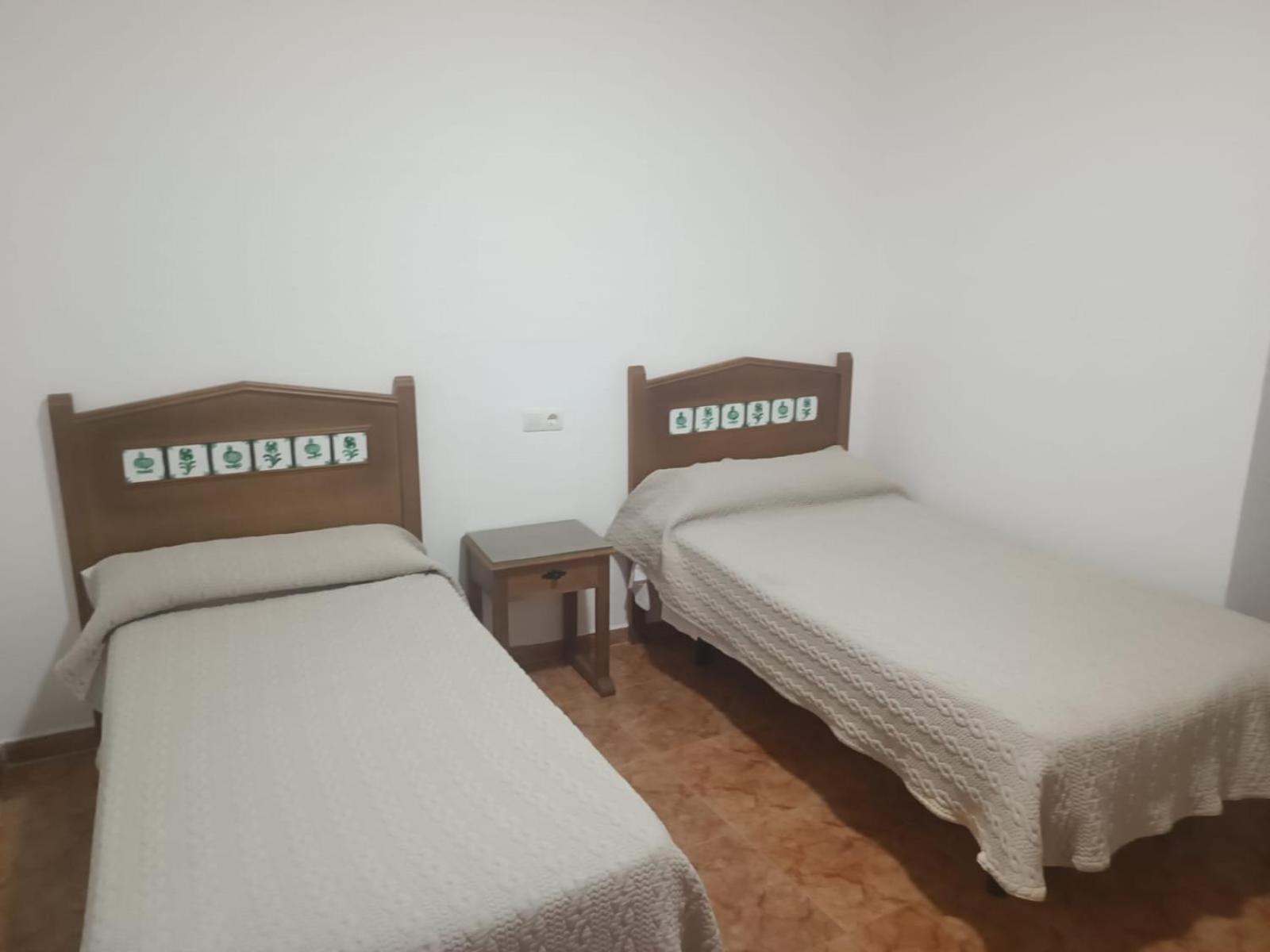 Rooms Los Montes Гранада Екстериор снимка