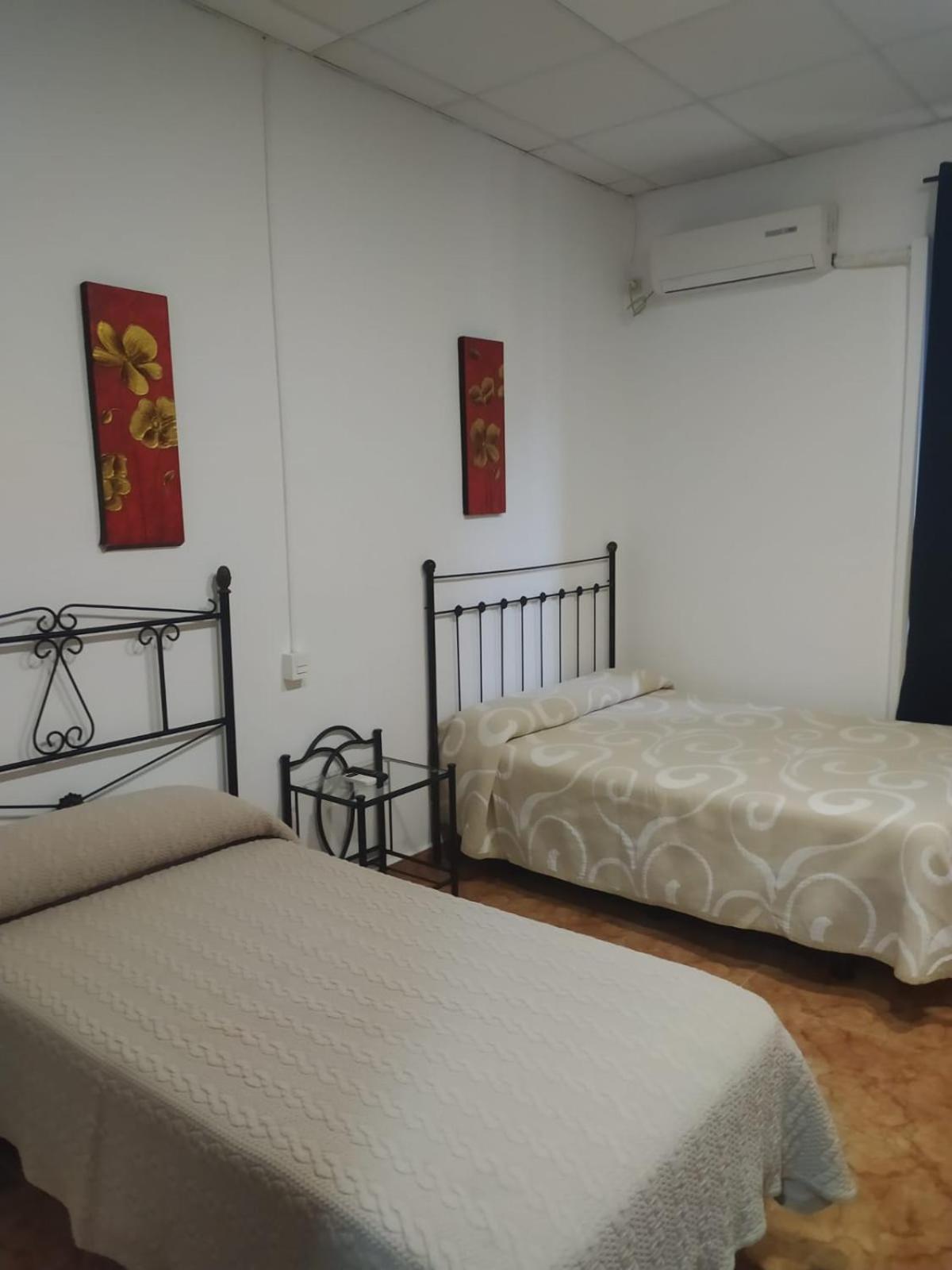 Rooms Los Montes Гранада Екстериор снимка