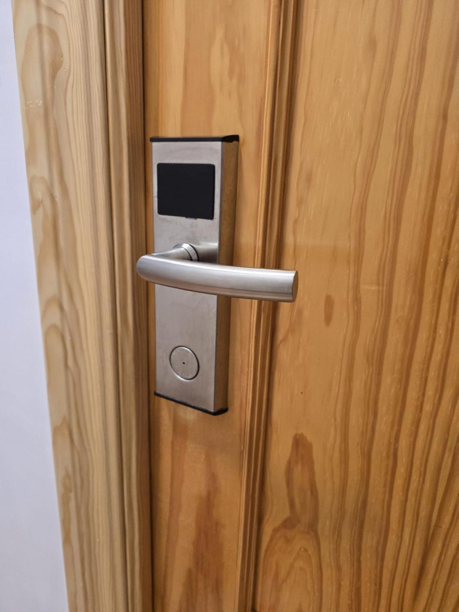 Rooms Los Montes Гранада Екстериор снимка